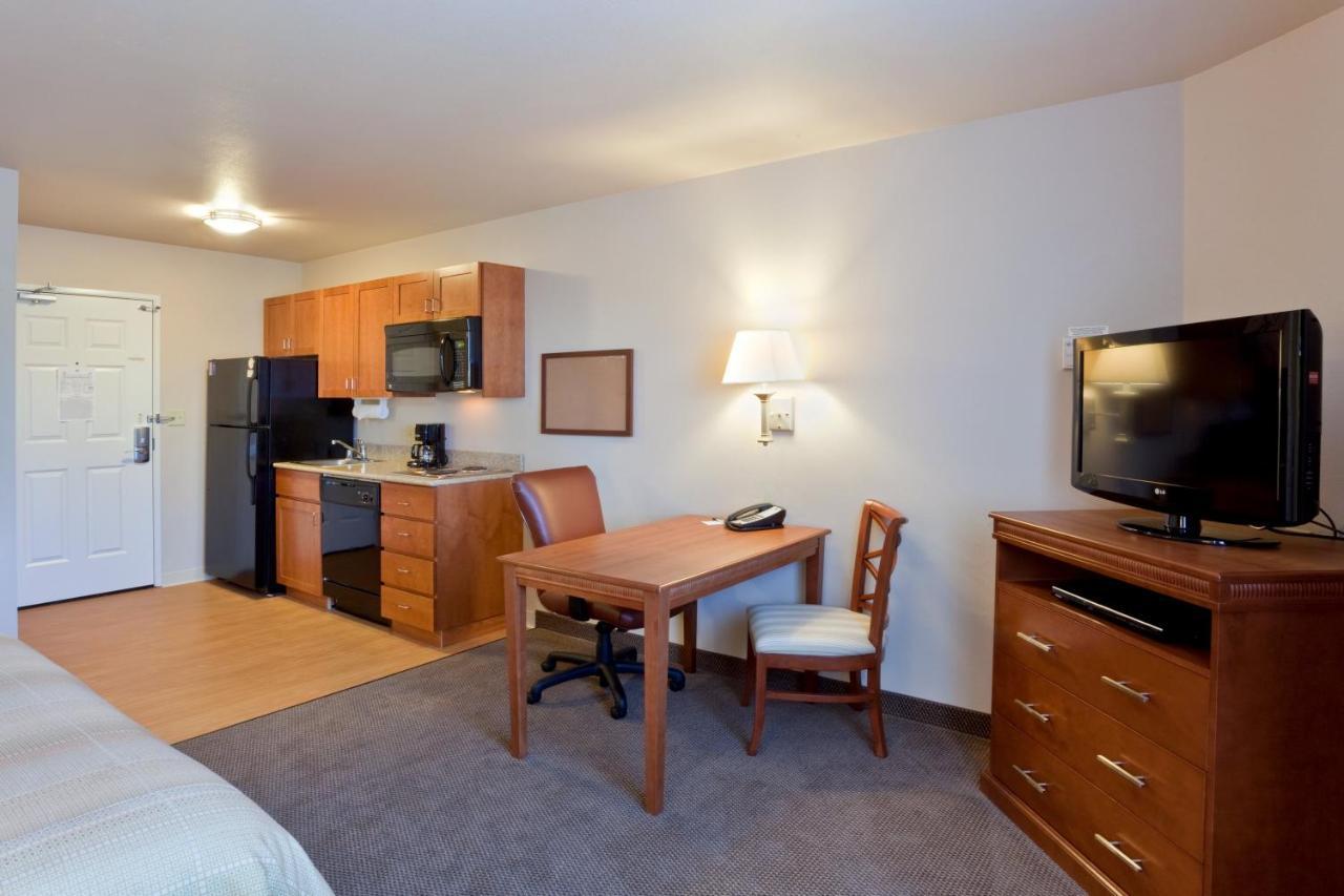 Candlewood Suites Lakewood, An Ihg Hotel Экстерьер фото