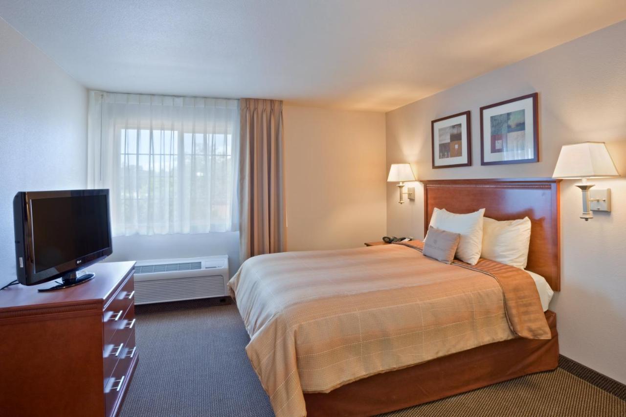 Candlewood Suites Lakewood, An Ihg Hotel Экстерьер фото
