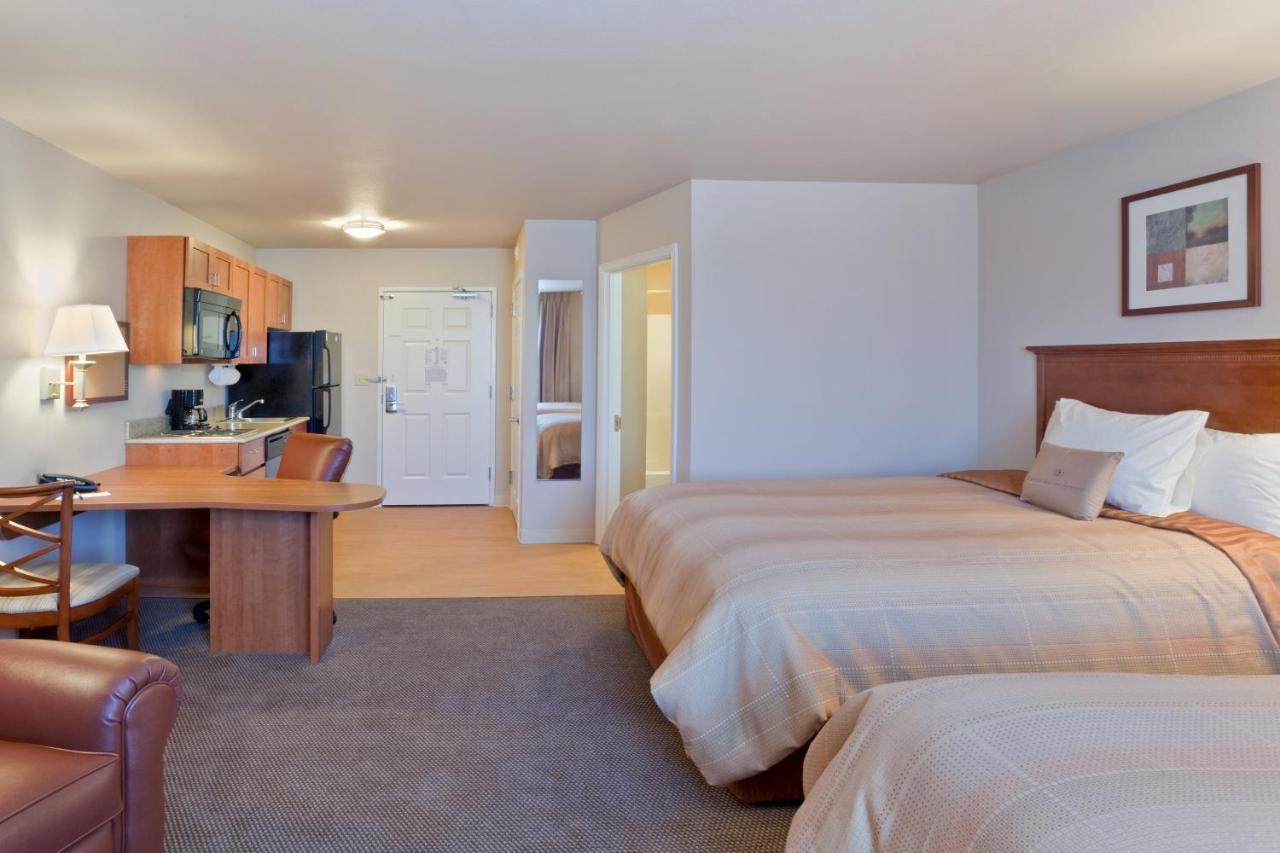 Candlewood Suites Lakewood, An Ihg Hotel Экстерьер фото